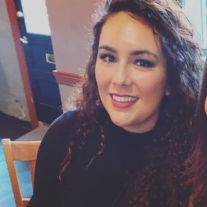 Meet your Posher, Anna